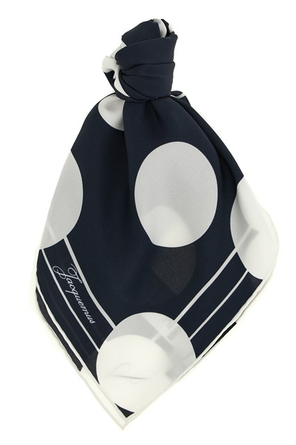 'Le Foulard Coeur' scarf