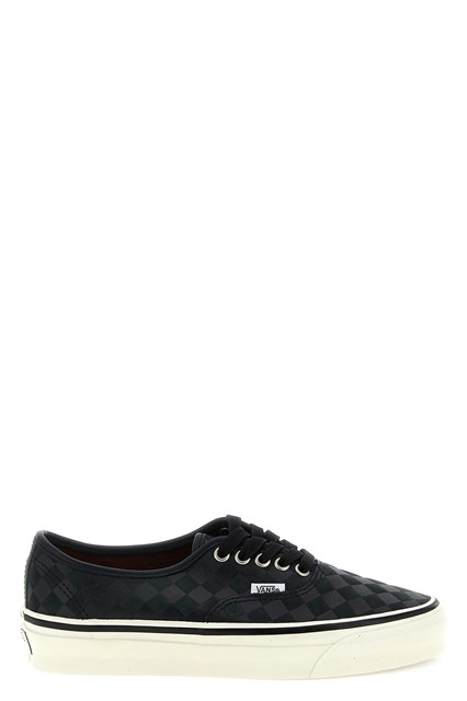 Sneaker 'Authentic Premium Checkerboard'